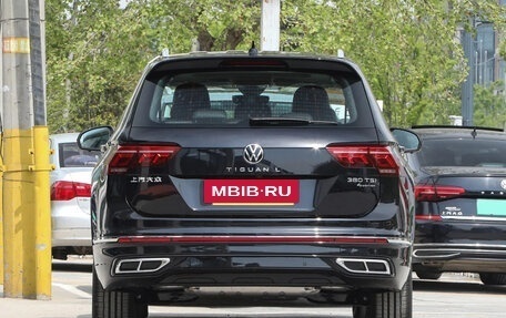 Volkswagen Tiguan II, 2022 год, 3 245 000 рублей, 5 фотография