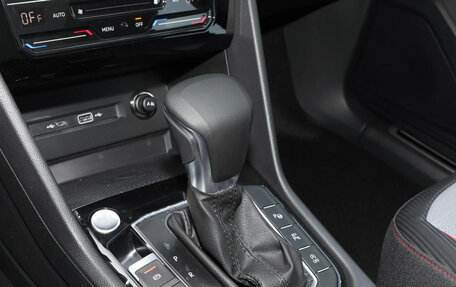 Volkswagen Tiguan II, 2022 год, 3 245 000 рублей, 12 фотография