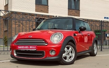 MINI Hatch, 2011 год, 695 000 рублей, 2 фотография