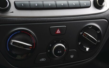 Hyundai Solaris II рестайлинг, 2018 год, 1 299 000 рублей, 16 фотография