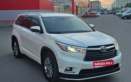 Toyota Highlander III, 2014 год, 3 350 000 рублей, 5 фотография