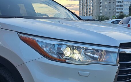 Toyota Highlander III, 2014 год, 3 350 000 рублей, 8 фотография