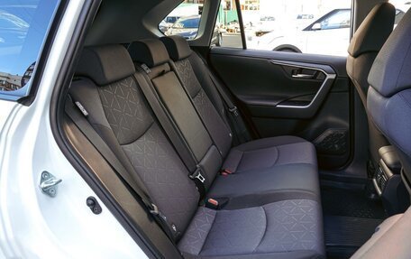 Toyota RAV4, 2019 год, 3 280 000 рублей, 7 фотография