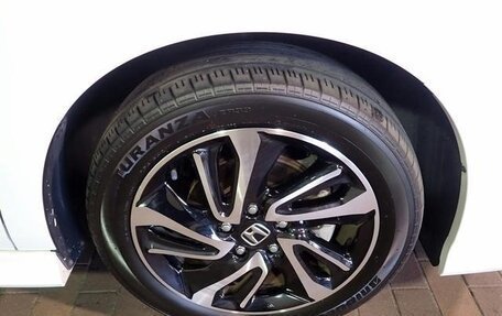 Honda Stepwgn IV, 2021 год, 2 150 000 рублей, 16 фотография