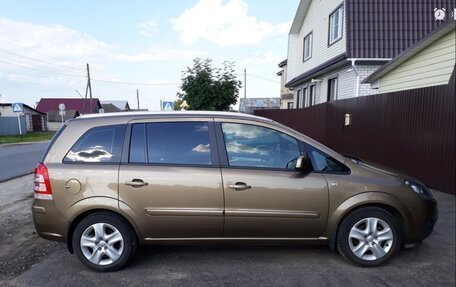 Opel Zafira B, 2013 год, 1 150 000 рублей, 2 фотография