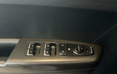 KIA Sportage IV рестайлинг, 2019 год, 2 099 000 рублей, 21 фотография