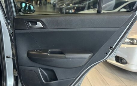 KIA Sportage IV рестайлинг, 2019 год, 2 099 000 рублей, 30 фотография