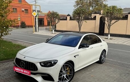 Mercedes-Benz E-Класс AMG, 2020 год, 9 200 000 рублей, 3 фотография