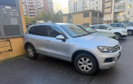 Volkswagen Touareg III, 2013 год, 2 049 000 рублей, 2 фотография