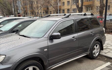 Mitsubishi Outlander III рестайлинг 3, 2007 год, 950 000 рублей, 2 фотография