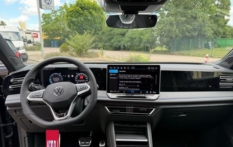 Volkswagen Tiguan, 2025 год, 6 800 000 рублей, 11 фотография