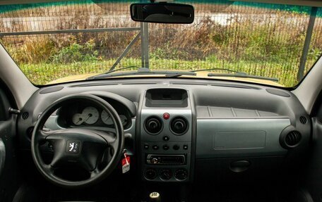 Peugeot Partner II рестайлинг 2, 2006 год, 445 000 рублей, 19 фотография