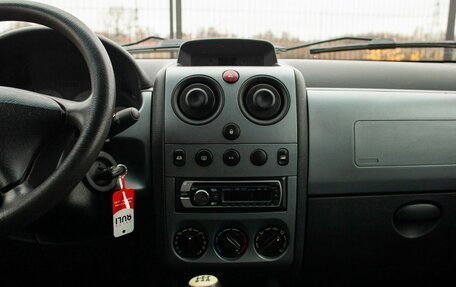 Peugeot Partner II рестайлинг 2, 2006 год, 445 000 рублей, 25 фотография