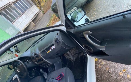 Renault Logan I, 2015 год, 480 000 рублей, 6 фотография