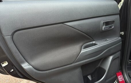 Mitsubishi Outlander III рестайлинг 3, 2012 год, 1 180 000 рублей, 9 фотография