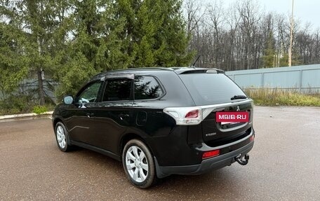 Mitsubishi Outlander III рестайлинг 3, 2012 год, 1 180 000 рублей, 12 фотография