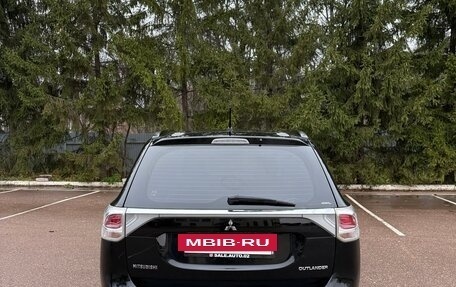 Mitsubishi Outlander III рестайлинг 3, 2012 год, 1 180 000 рублей, 16 фотография