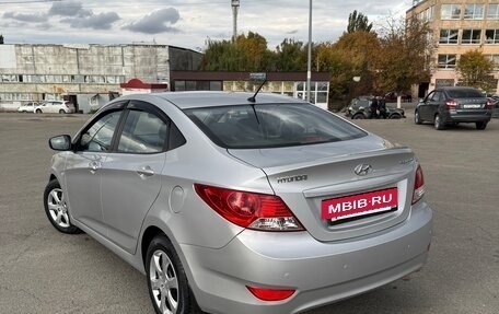 Hyundai Solaris II рестайлинг, 2013 год, 850 000 рублей, 8 фотография