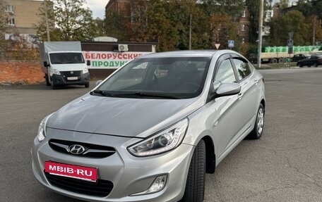 Hyundai Solaris II рестайлинг, 2013 год, 850 000 рублей, 9 фотография
