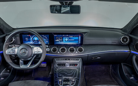 Mercedes-Benz E-Класс, 2019 год, 3 700 000 рублей, 9 фотография