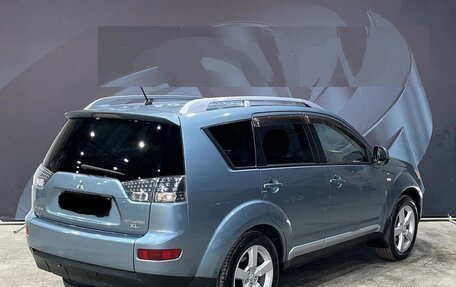 Mitsubishi Outlander III рестайлинг 3, 2007 год, 979 999 рублей, 7 фотография