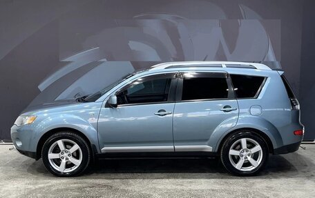 Mitsubishi Outlander III рестайлинг 3, 2007 год, 979 999 рублей, 8 фотография