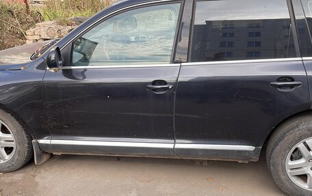 Volkswagen Touareg III, 2006 год, 550 000 рублей, 5 фотография