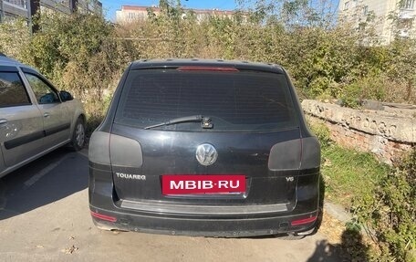 Volkswagen Touareg III, 2006 год, 550 000 рублей, 3 фотография