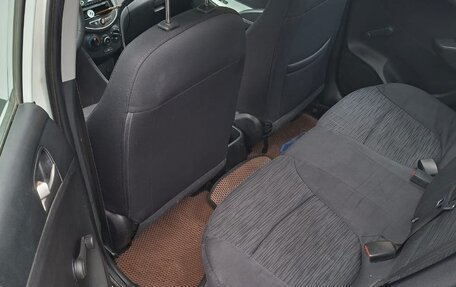 Hyundai Solaris II рестайлинг, 2015 год, 680 000 рублей, 2 фотография