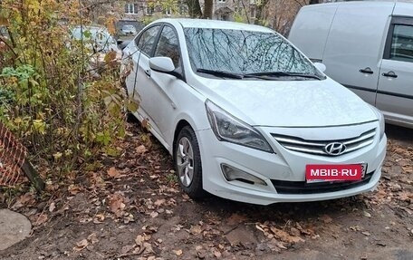 Hyundai Solaris II рестайлинг, 2015 год, 680 000 рублей, 10 фотография