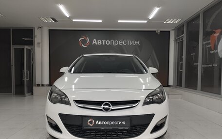 Opel Astra J, 2013 год, 999 000 рублей, 2 фотография