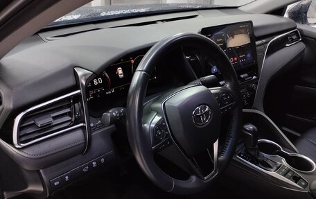 Toyota Camry, 2023 год, 3 500 000 рублей, 9 фотография