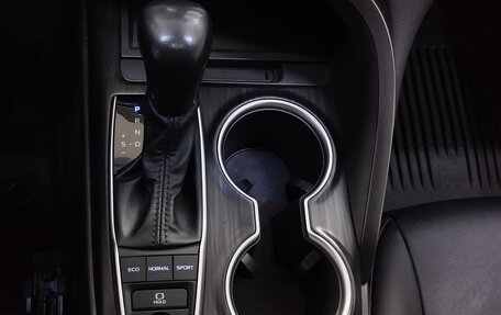 Toyota Camry, 2023 год, 3 500 000 рублей, 19 фотография