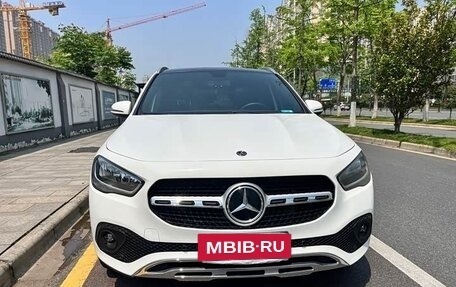 Mercedes-Benz GLA, 2021 год, 2 500 000 рублей, 2 фотография