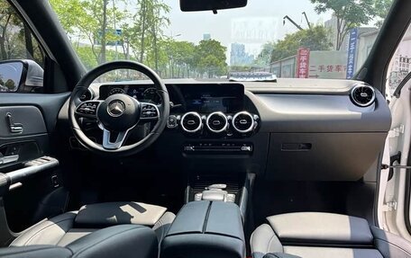 Mercedes-Benz GLA, 2021 год, 2 500 000 рублей, 10 фотография