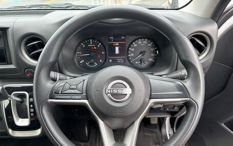 Nissan NV350 Caravan I, 2021 год, 3 000 000 рублей, 4 фотография