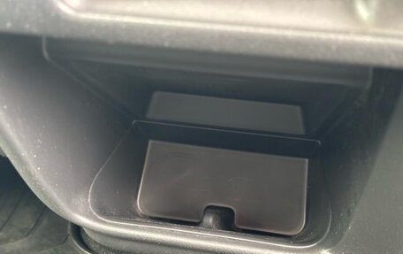 Nissan NV350 Caravan I, 2021 год, 3 000 000 рублей, 13 фотография