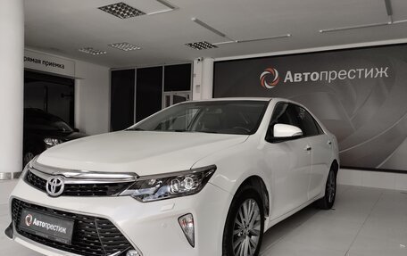 Toyota Camry, 2017 год, 2 600 000 рублей, 3 фотография