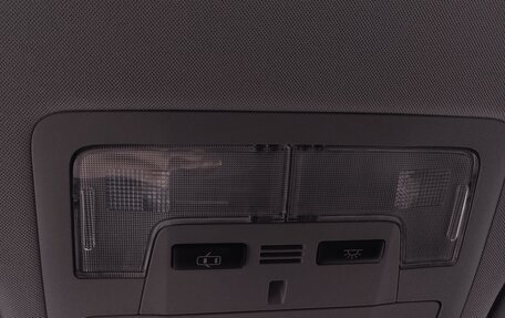 Toyota Camry, 2017 год, 2 600 000 рублей, 20 фотография