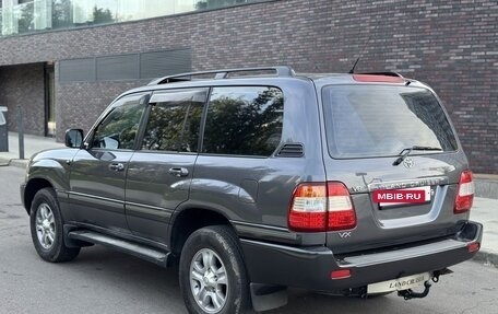 Toyota Land Cruiser 100 рестайлинг 2, 2005 год, 1 890 000 рублей, 4 фотография