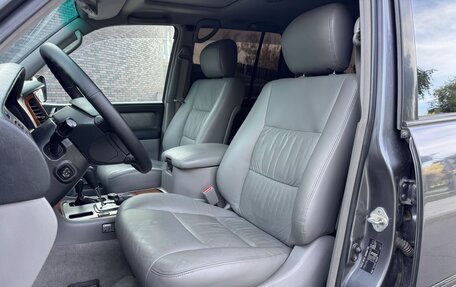 Toyota Land Cruiser 100 рестайлинг 2, 2005 год, 1 890 000 рублей, 12 фотография