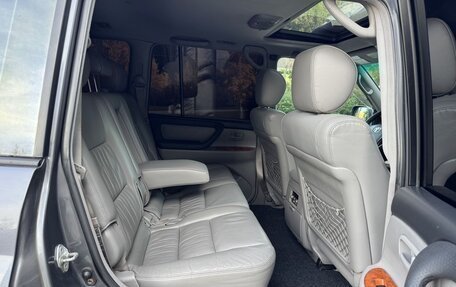 Toyota Land Cruiser 100 рестайлинг 2, 2005 год, 1 890 000 рублей, 15 фотография