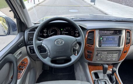 Toyota Land Cruiser 100 рестайлинг 2, 2005 год, 1 890 000 рублей, 11 фотография