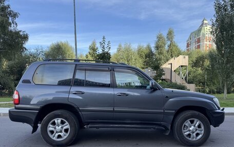 Toyota Land Cruiser 100 рестайлинг 2, 2005 год, 1 890 000 рублей, 7 фотография