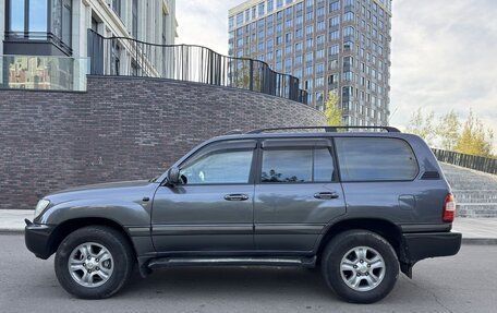 Toyota Land Cruiser 100 рестайлинг 2, 2005 год, 1 890 000 рублей, 8 фотография