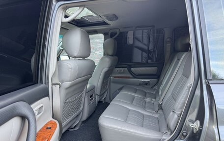 Toyota Land Cruiser 100 рестайлинг 2, 2005 год, 1 890 000 рублей, 16 фотография