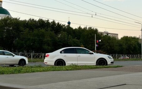 Volkswagen Jetta VI, 2011 год, 750 000 рублей, 10 фотография