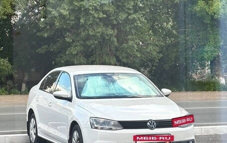 Volkswagen Jetta VI, 2011 год, 750 000 рублей, 16 фотография