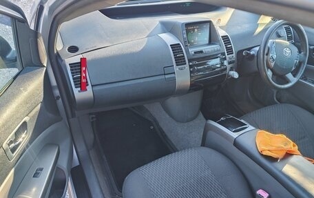 Toyota Prius, 2007 год, 840 000 рублей, 9 фотография