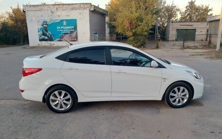 Hyundai Solaris II рестайлинг, 2013 год, 899 000 рублей, 6 фотография